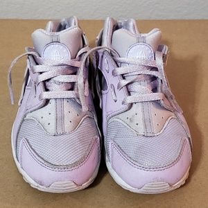 Purple Nike girl shoes